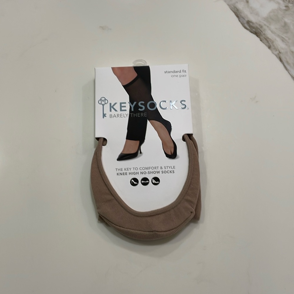 New, still in package barely there key socks, knee-high, standard fit,